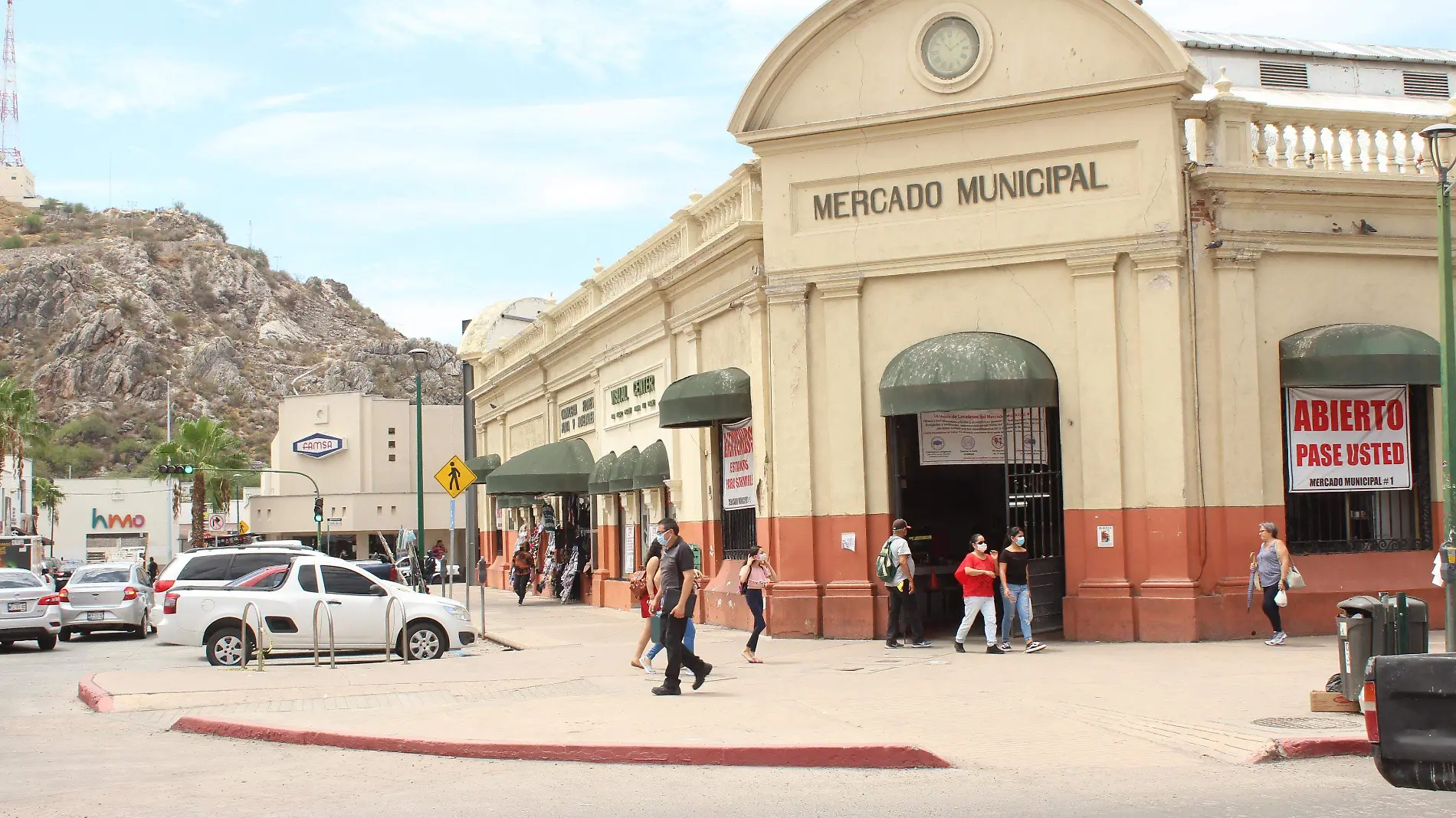 Movilidad centro Mercado municipal - Mike Acosta